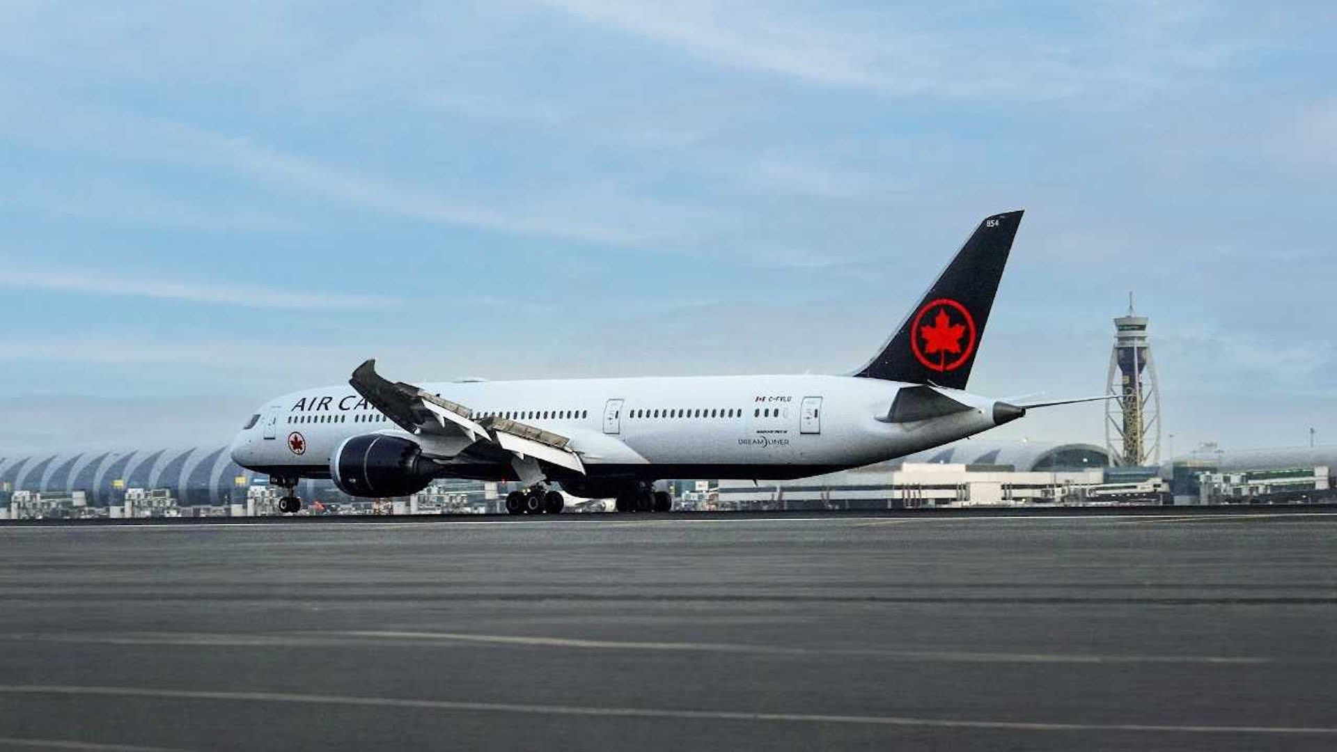 Air Canada makes debut landing at DXB Terminal 3