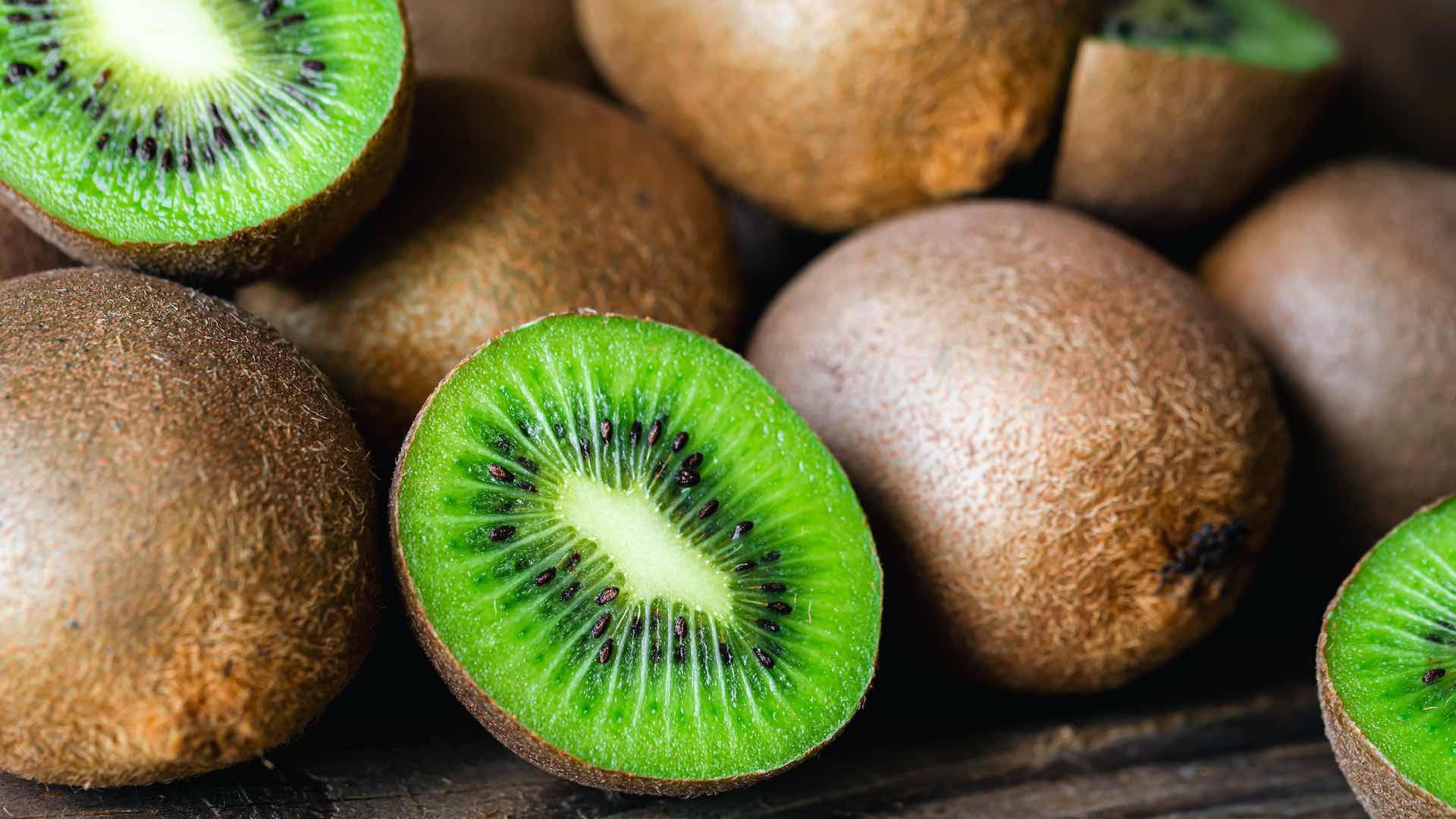 Kiwi consumption linked to mental health benefits, researchers find